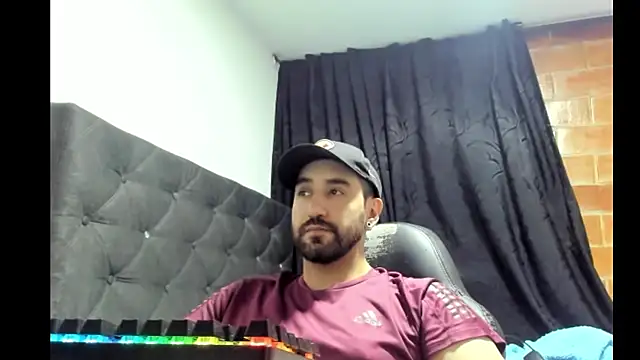 Snapshot of coolfriki chatting on February 9, 2026, 1:03 am coolfriki online show from February 9, 2026, 1:03 am