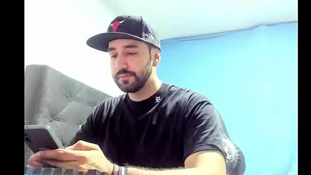 Snapshot of coolfriki chatting on February 7, 2026, 3:36 am coolfriki online show from February 7, 2026, 3:36 am