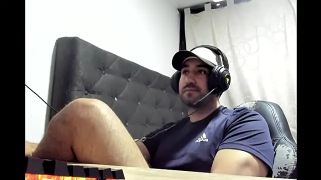 coolfriki online show from April 4, 2026, 4:13 pm