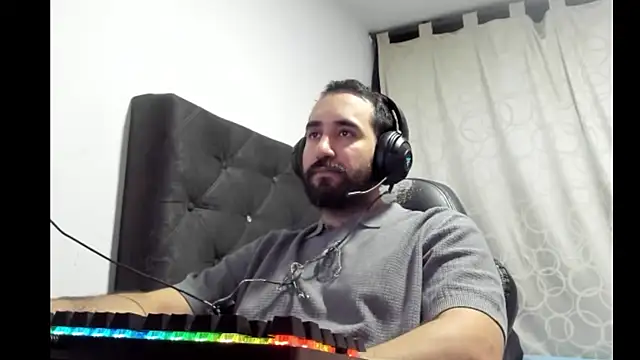 Snapshot of coolfriki chatting on March 3, 2026, 2:07 am coolfriki online show from March 3, 2026, 2:07 am