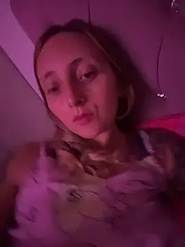 Snapshot of Mia_dca chatting on November 22, 2025, 4:11 am Mia dca online show from November 22, 2025, 4:11 am