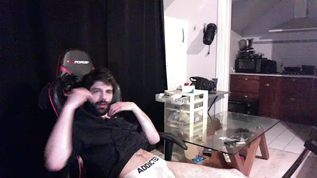 Snapshot of Liroow chatting on March 21, 2026, 8:57 pm Liroow online show from March 21, 2026, 8:57 pm