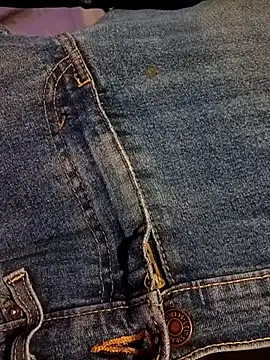 Snapshot of MRDXXX12 chatting on October 10, 2025, 3:24 pm MRDXXX12 online show from October 10, 2025, 3:24 pm