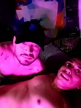 Snapshot of MRDXXX12 chatting on October 15, 2025, 10:34 am MRDXXX12 online show from October 15, 2025, 10:34 am