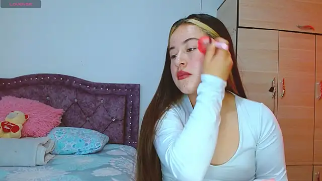 Hanssel tess online show from October 8, 2025, 1:56 pm