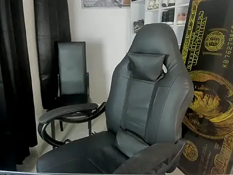 Snapshot of Baby_Latin chatting on October 30, 2025, 3:16 am Baby Latin online show from October 30, 2025, 3:16 am