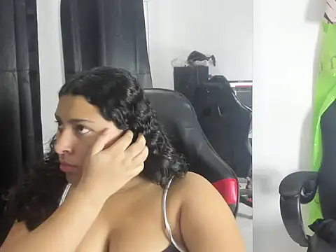 Snapshot of Baby_Latin chatting on December 5, 2025, 7:55 pm Baby Latin online show from December 5, 2025, 7:55 pm