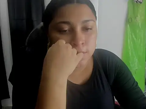 Snapshot of Baby_Latin chatting on December 1, 2025, 8:42 pm Baby Latin online show from December 1, 2025, 8:42 pm