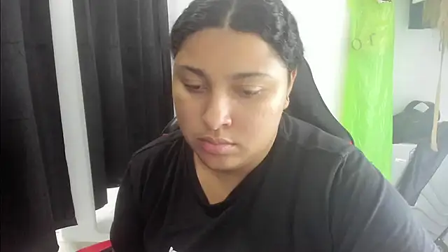 Snapshot of Baby_Latin chatting on December 2, 2025, 8:49 am Baby Latin online show from December 2, 2025, 8:49 am