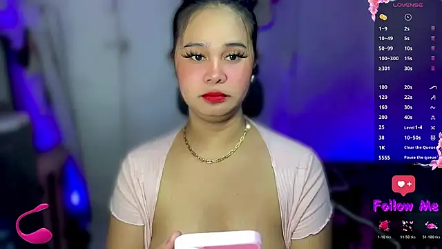 Snapshot of _Houstonixie chatting on February 11, 2026, 5:24 pm Houstonixie online show from February 11, 2026, 5:24 pm