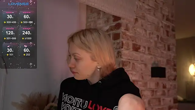 Snapshot of _favdream chatting on November 7, 2025, 5:56 am favdream online show from November 7, 2025, 5:56 am