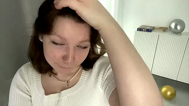 TamekiaSamii online show from November 9, 2025, 7:12 am