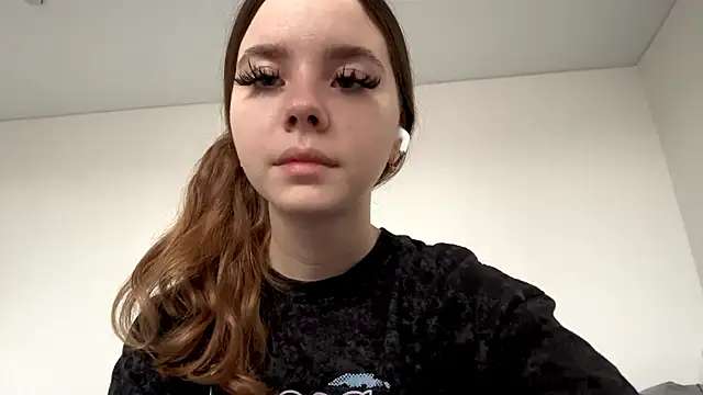 EhtelBiondi online show from December 1, 2025, 8:15 am