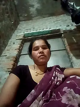Snapshot of Nm_sanjna chatting on April 17, 2026, 11:18 pm Nm sanjna online show from April 17, 2026, 11:18 pm