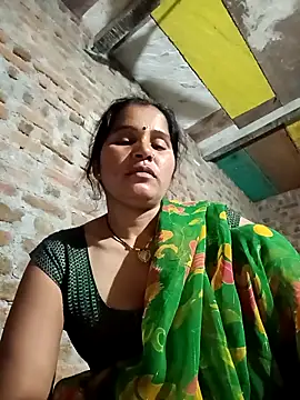 Snapshot of Nm_sanjna chatting on May 6, 2026, 11:09 pm Nm sanjna online show from May 6, 2026, 11:09 pm