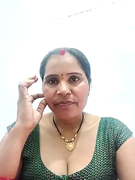 Snapshot of Nm_sanjna chatting on December 17, 2025, 9:58 am Nm sanjna online show from December 17, 2025, 9:58 am