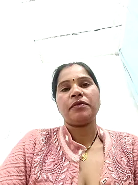 Snapshot of Nm_sanjna chatting on January 6, 2026, 11:31 pm Nm sanjna online show from January 6, 2026, 11:31 pm