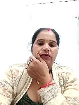 Snapshot of Nm_sanjna chatting on December 21, 2025, 10:06 am Nm sanjna online show from December 21, 2025, 10:06 am