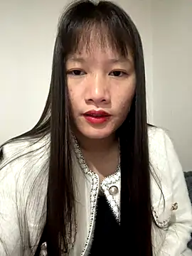 TrangNemo online show from November 25, 2025, 1:06 am