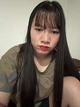 TrangNemo online show from December 17, 2025, 12:59 am