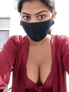 Miya sistar online show from November 30, 2025, 7:03 pm