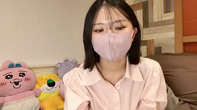 Snapshot of moka_latte chatting on April 15, 2026, 9:37 am moka latte online show from April 15, 2026, 9:37 am