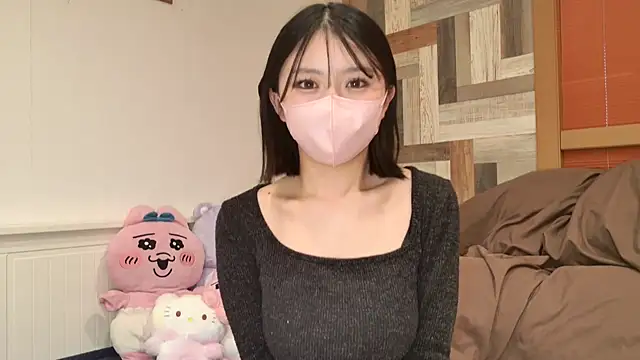 Snapshot of moka_latte chatting on April 24, 2026, 9:33 am moka latte online show from April 24, 2026, 9:33 am