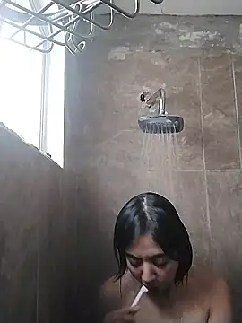 Lollysmile26 online show from January 16, 2026, 7:29 pm