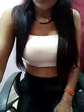 Your Lali online show from October 13, 2025, 4:30 pm