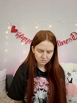 Evarey  online show from February 18, 2026, 5:05 am