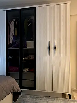 Teengirlmiaa online show from November 17, 2025, 12:31 pm