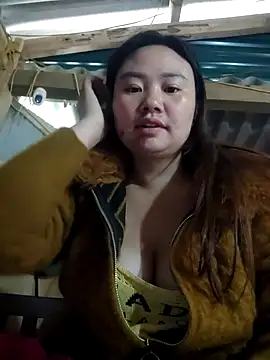 Snapshot of pi-pi-00 chatting on November 7, 2025, 1:32 am pi-pi-00 online show from November 7, 2025, 1:32 am