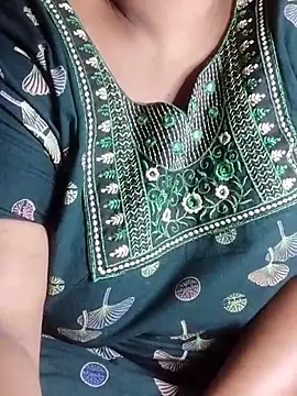 Snapshot of jwala-telugu9 chatting on May 4, 2026, 2:09 pm jwala-telugu9 online show from May 4, 2026, 2:09 pm