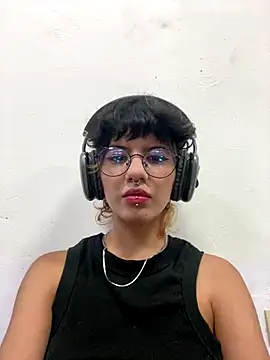 eva caos online show from November 14, 2025, 6:22 pm