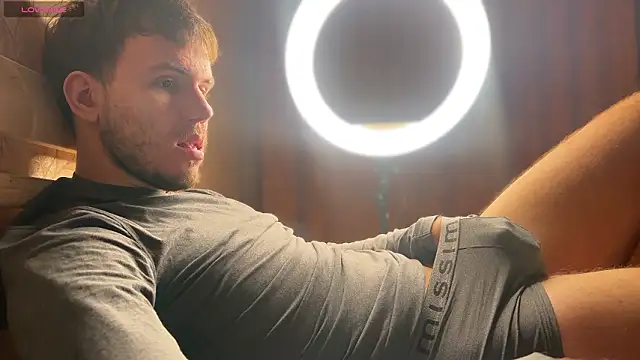 Snapshot of mynameischris chatting on February 22, 2026, 3:35 pm mynameischris online show from February 22, 2026, 3:35 pm