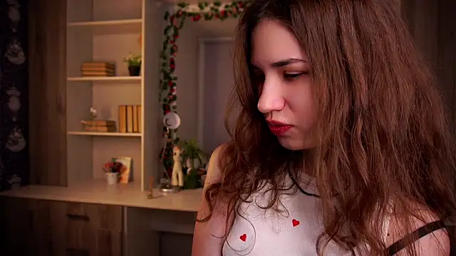 AmmieGerber online show from December 3, 2025, 1:39 am