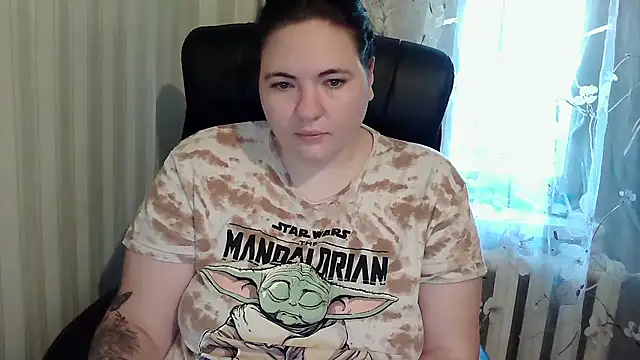 XLisaBlueXs  online show from October 14, 2025, 1:23 pm
