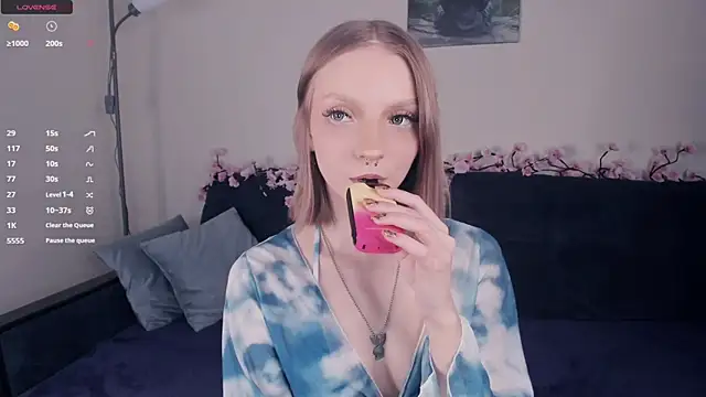 Snapshot of Golden_dawn chatting on November 7, 2025, 7:24 am Golden dawn online show from November 7, 2025, 7:24 am