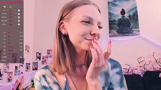 Snapshot of Golden_dawn chatting on February 17, 2026, 7:38 am Golden dawn online show from February 17, 2026, 7:38 am