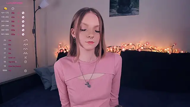 Snapshot of Golden_dawn chatting on October 28, 2025, 7:40 am Golden dawn online show from October 28, 2025, 7:40 am