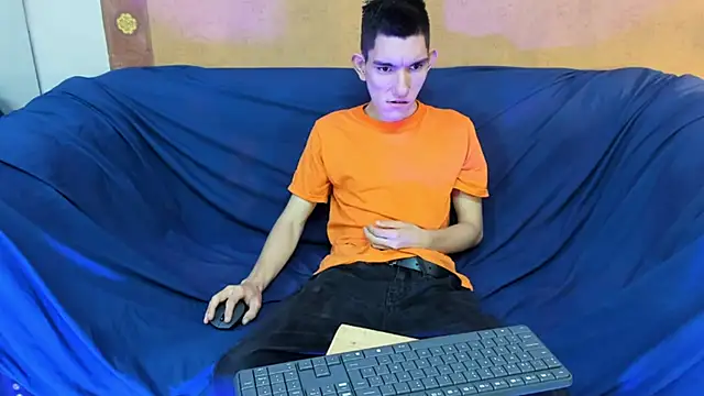 Snapshot of sexdumbi chatting on October 20, 2025, 12:49 pm sexdumbi online show from October 20, 2025, 12:49 pm