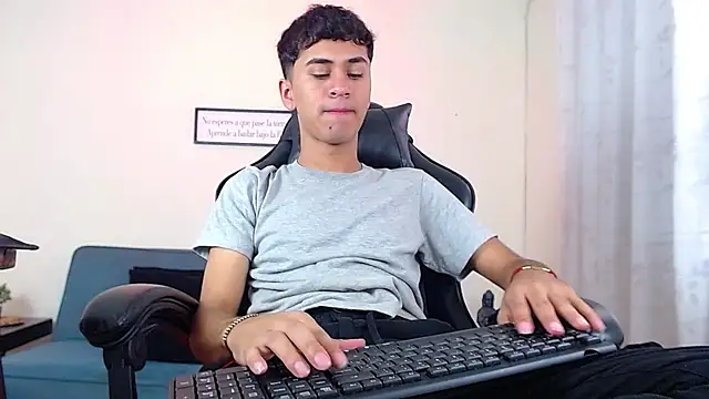 Alancum7 online show from March 20, 2026, 1:01 pm