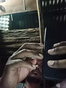 Snapshot of MalickKai chatting on October 6, 2025, 4:19 pm MalickKai online show from October 6, 2025, 4:19 pm