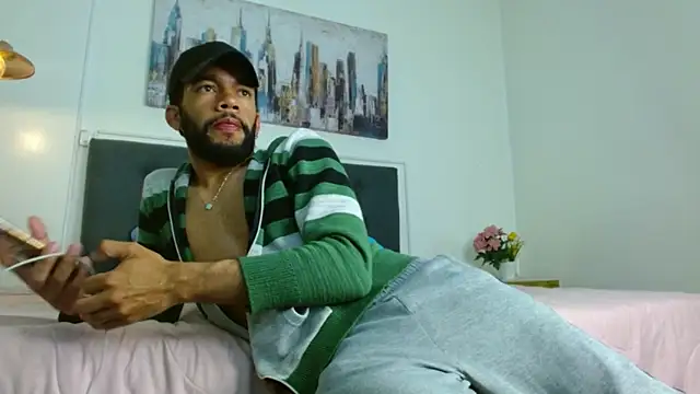 andresnoir  online show from December 16, 2025, 1:48 pm