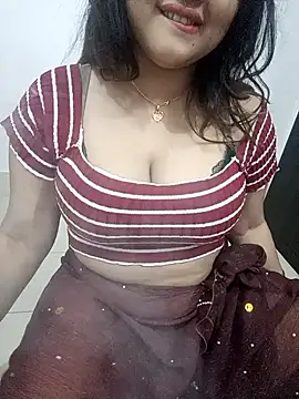 Beauty Queen Soniya online show from November 22, 2025, 8:08 pm