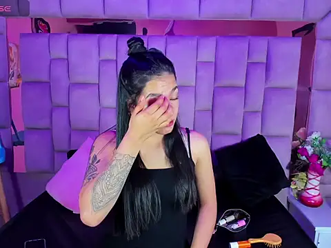 Snapshot of Gisell_Squirt_ chatting on December 16, 2025, 12:31 pm Gisell Squirt online show from December 16, 2025, 12:31 pm