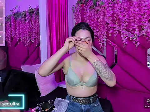 Snapshot of Gisell_Squirt_ chatting on March 14, 2026, 12:55 pm Gisell Squirt online show from March 14, 2026, 12:55 pm