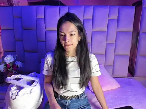 Snapshot of Gisell_Squirt_ chatting on November 14, 2025, 12:20 pm Gisell Squirt online show from November 14, 2025, 12:20 pm