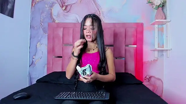 Snapshot of Isis_Blaze chatting on January 17, 2026, 3:10 am Isis Blaze online show from January 17, 2026, 3:10 am