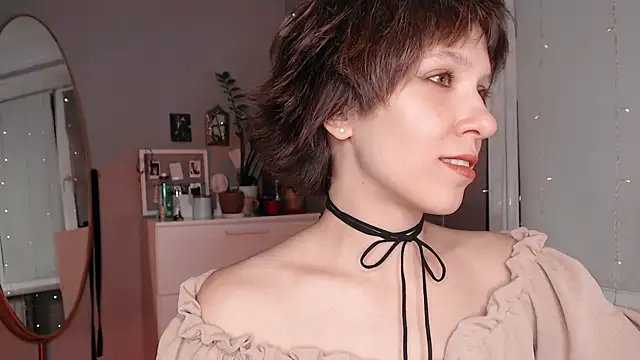 Snapshot of YourHotExSAndra chatting on November 8, 2025, 5:49 pm YourHotExSAndra online show from November 8, 2025, 5:49 pm